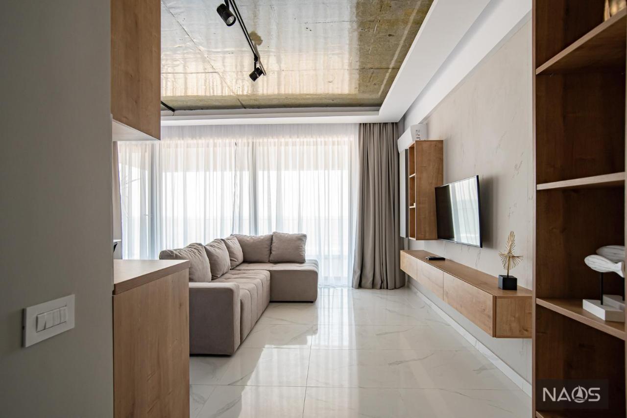 Naos Residence 那沃达利 外观 照片
